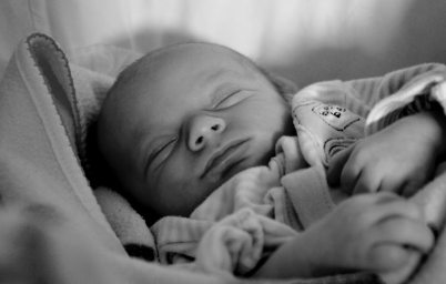 adorable-baby-black-and-white-8306.jpg