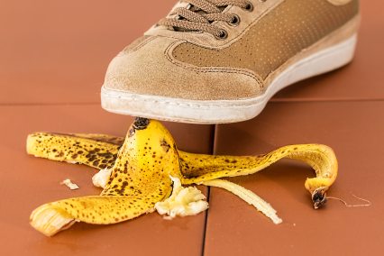 accident-banana-skin-be-careful-36763.jpg